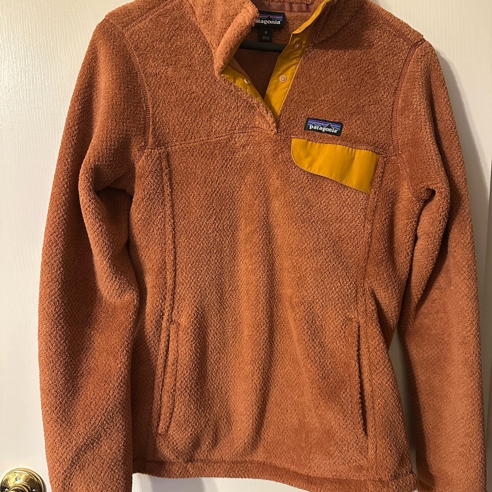 Patagonia Brown and Yellow Women's Sweatshirt